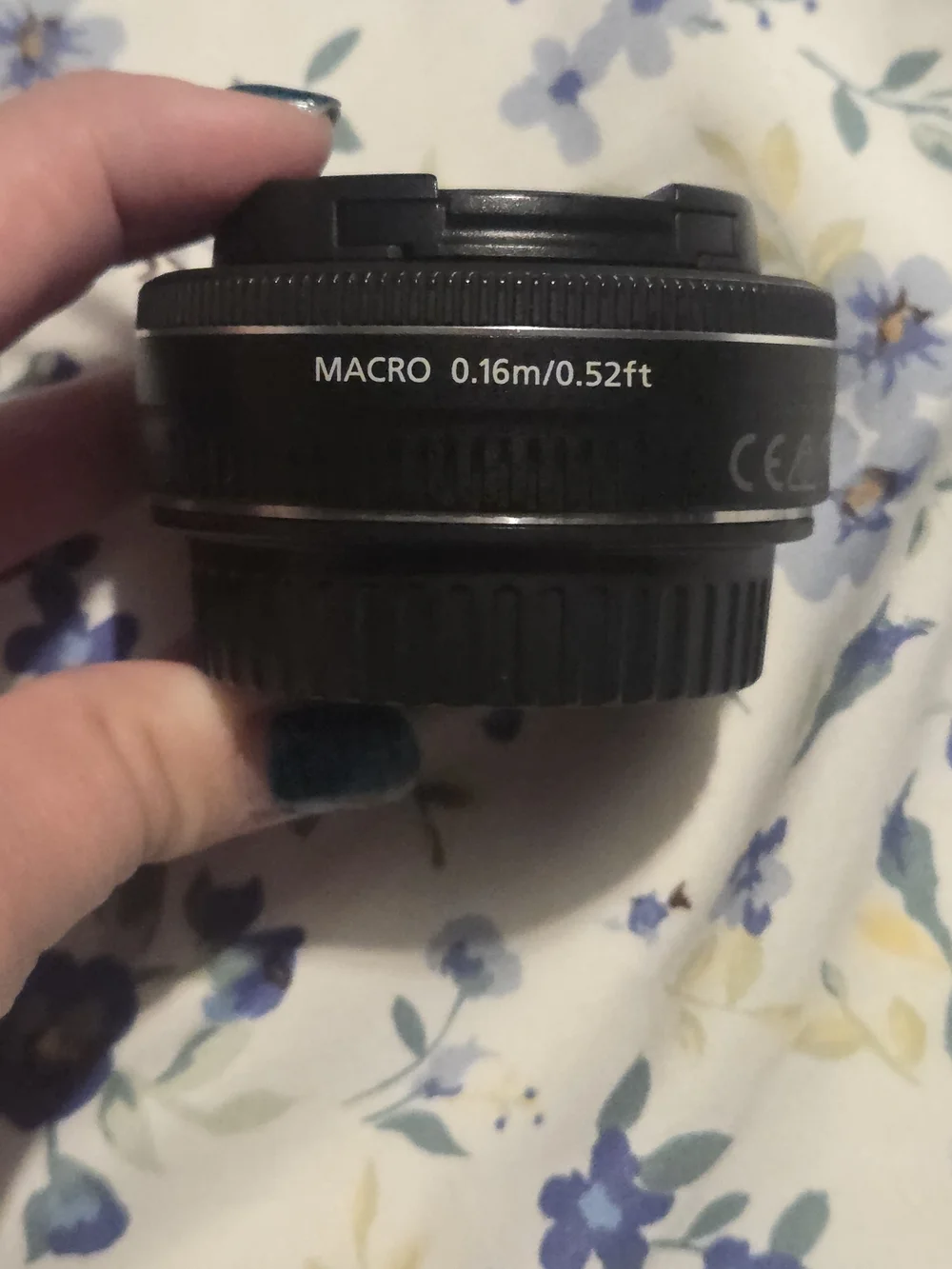 Canon EF-S 24mm Lens in Black